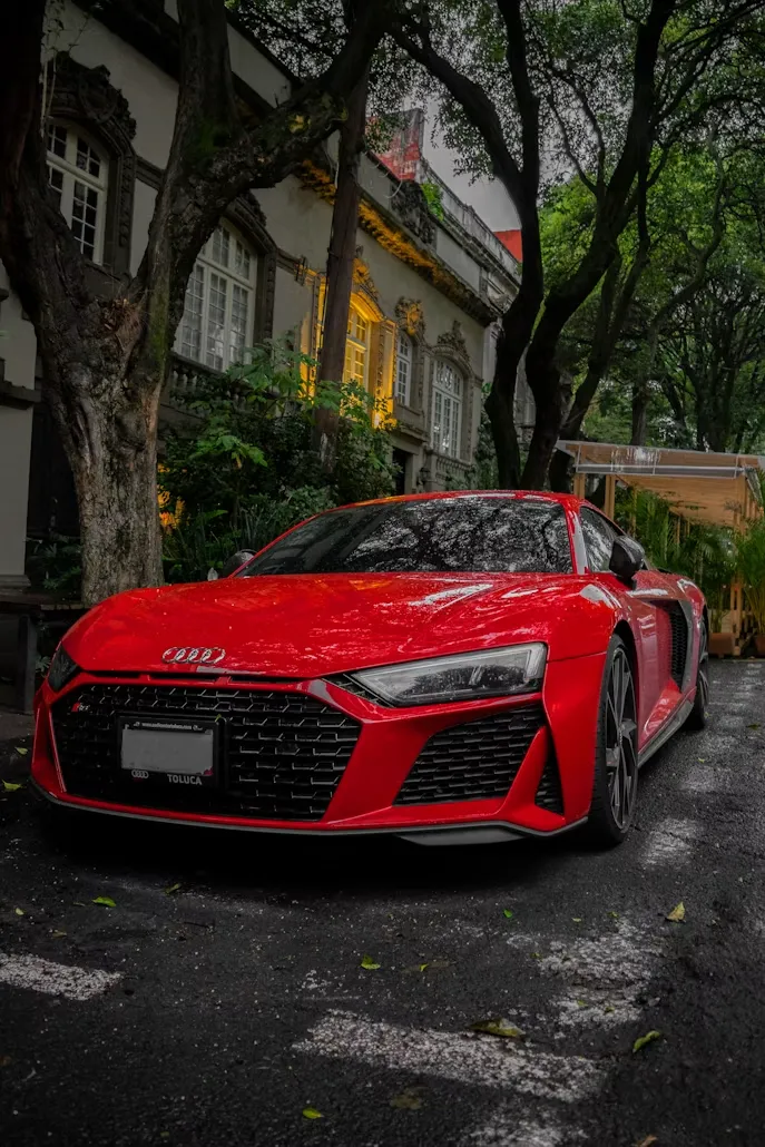 Audi R8